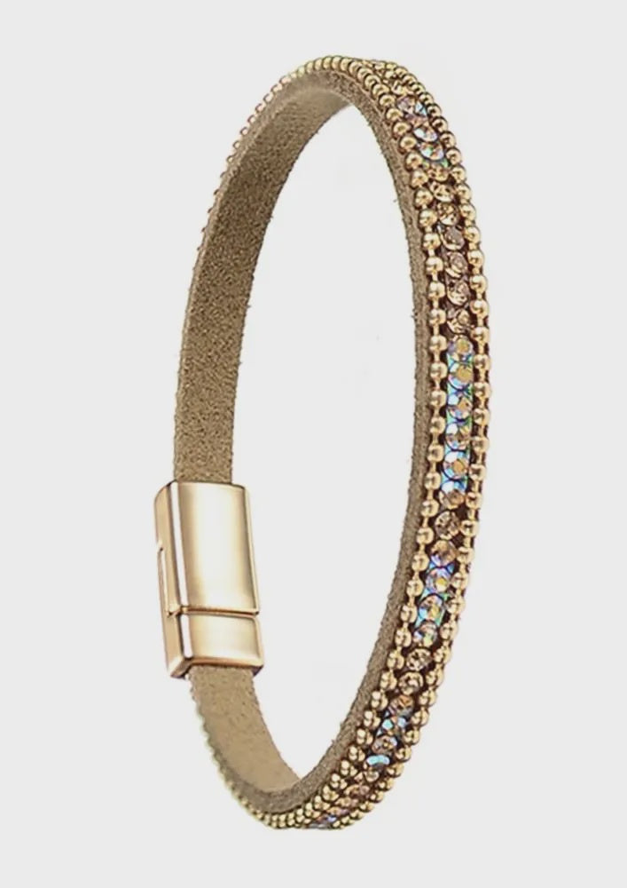 The Finer Things That Sparkle Bracelet Gold