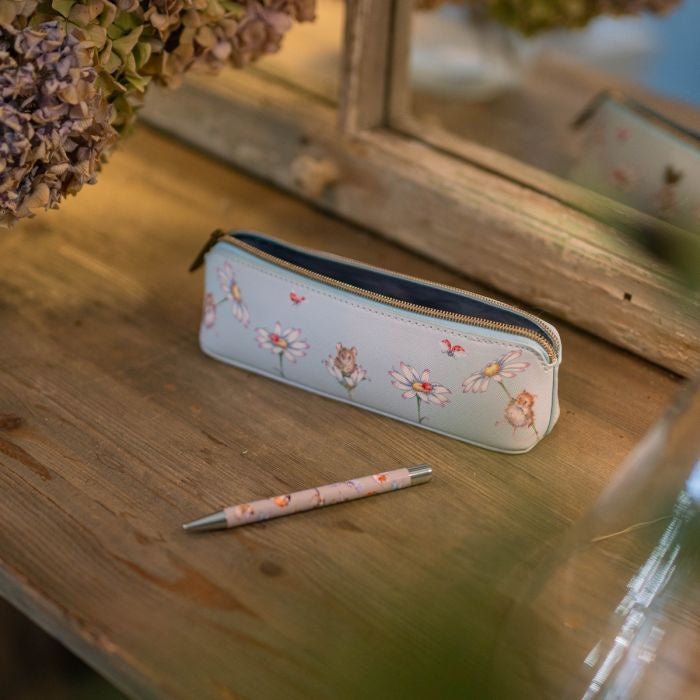 'Oops A Daisy' Brush/Pencil Case